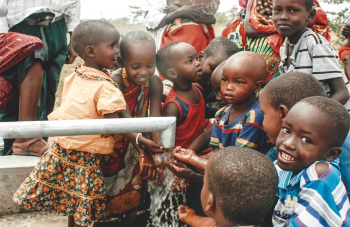 여의시스템은 2012년부터 아프리카 케냐에서 우물파기 지원사업을 지속하고 있다. (이미지. 여의시스템 페이스북)