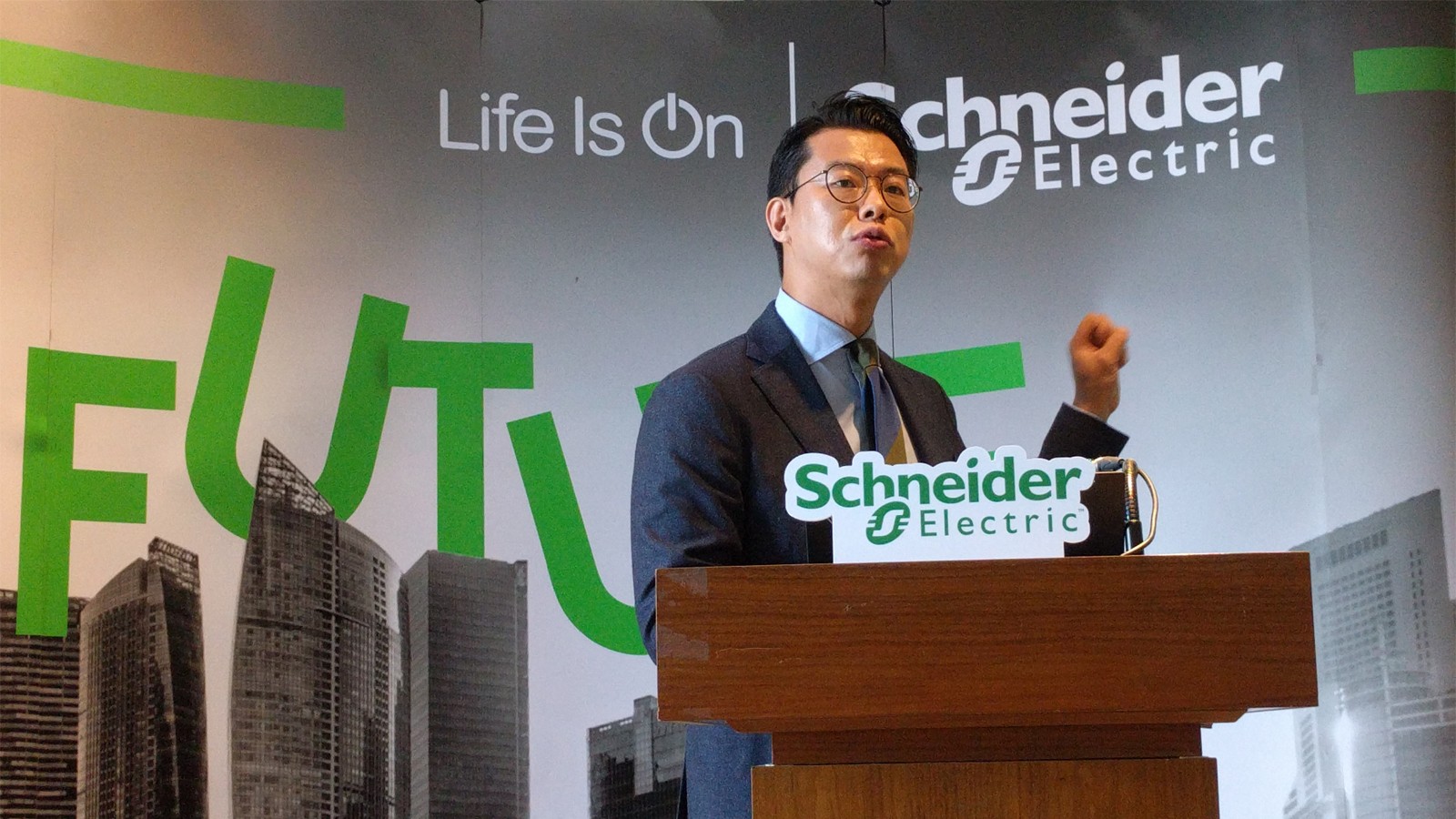 슈나이더 일렉트릭의 김성환 그룹장