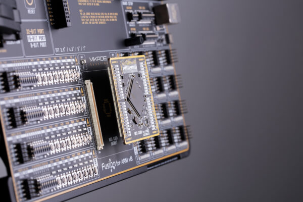 마이크로일렉트로니카 SIBRAIN MCU 개발 보드, 개발중인 하드웨어를 망치지 않고 MCU를 쉽게 교체하자 마이크로일렉트로니카 SIBRAIN MCU 개발 보드, 개발중인 하드웨어를 망치지 않고 MCU를 쉽게 교체하자