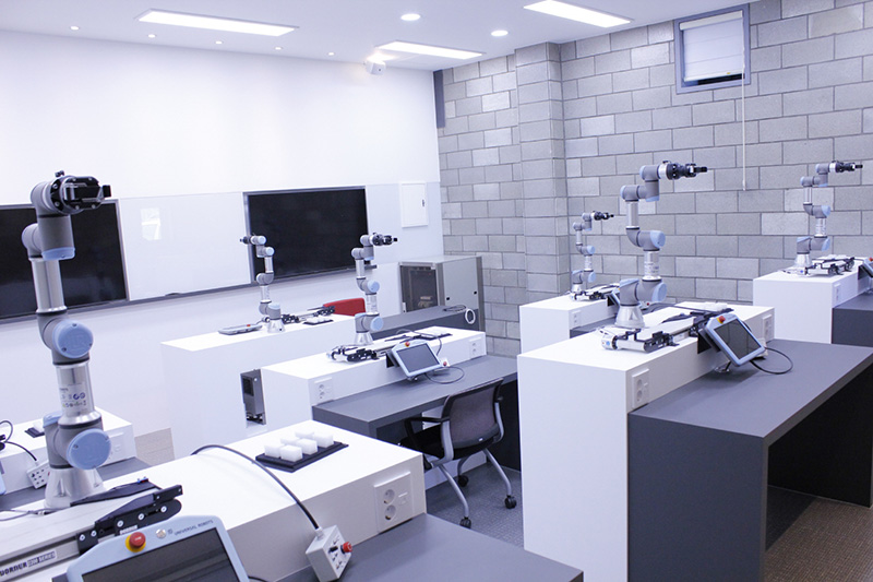 유니버설로봇 교육센터