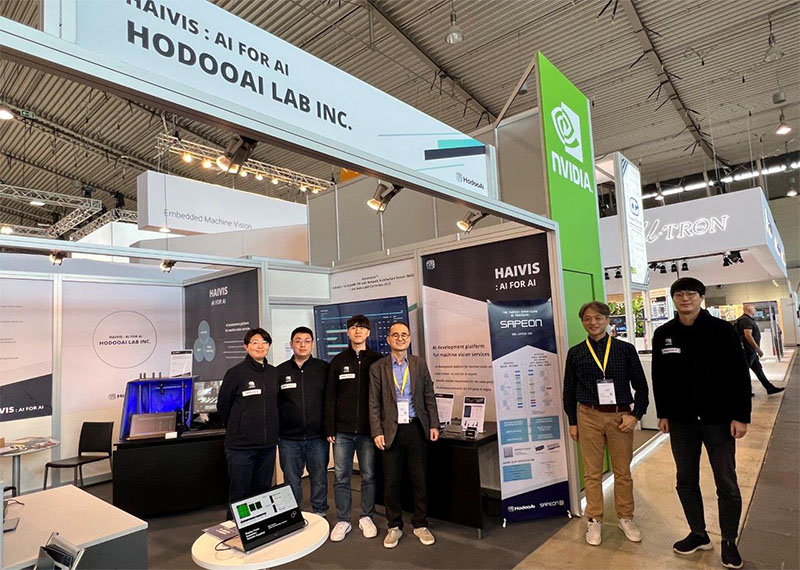 사피온, Vision 2022에서 사피온 AI 반도체 기반 AI모델 자동 생성 솔루션 시연 사피온, Vision 2022에서 사피온 AI 반도체 기반 AI모델 자동 생성 솔루션 시연