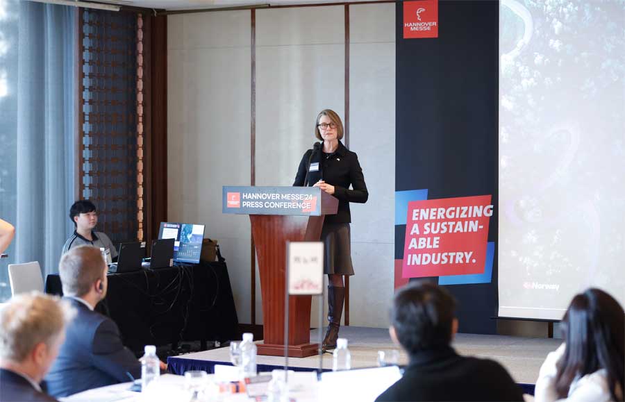 안네 카리 한센 오빈(Anne Kari Hansen Ovind) 주한 노르웨이 대사