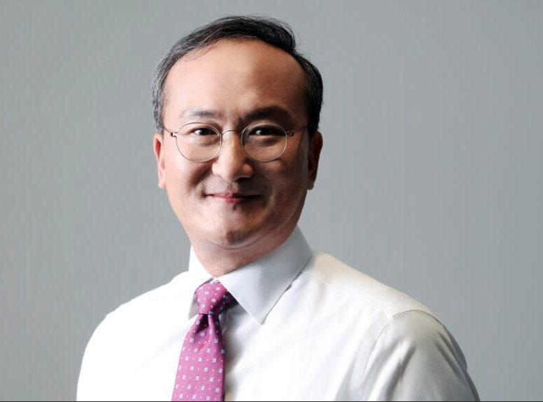 인텔, 이석희 전 SK하이닉스 대표 영입… AI 시대 첨단 패키징 경쟁력 강화 인텔, 이석희 전 SK하이닉스 대표 영입… AI 시대 첨단 패키징 경쟁력 강화